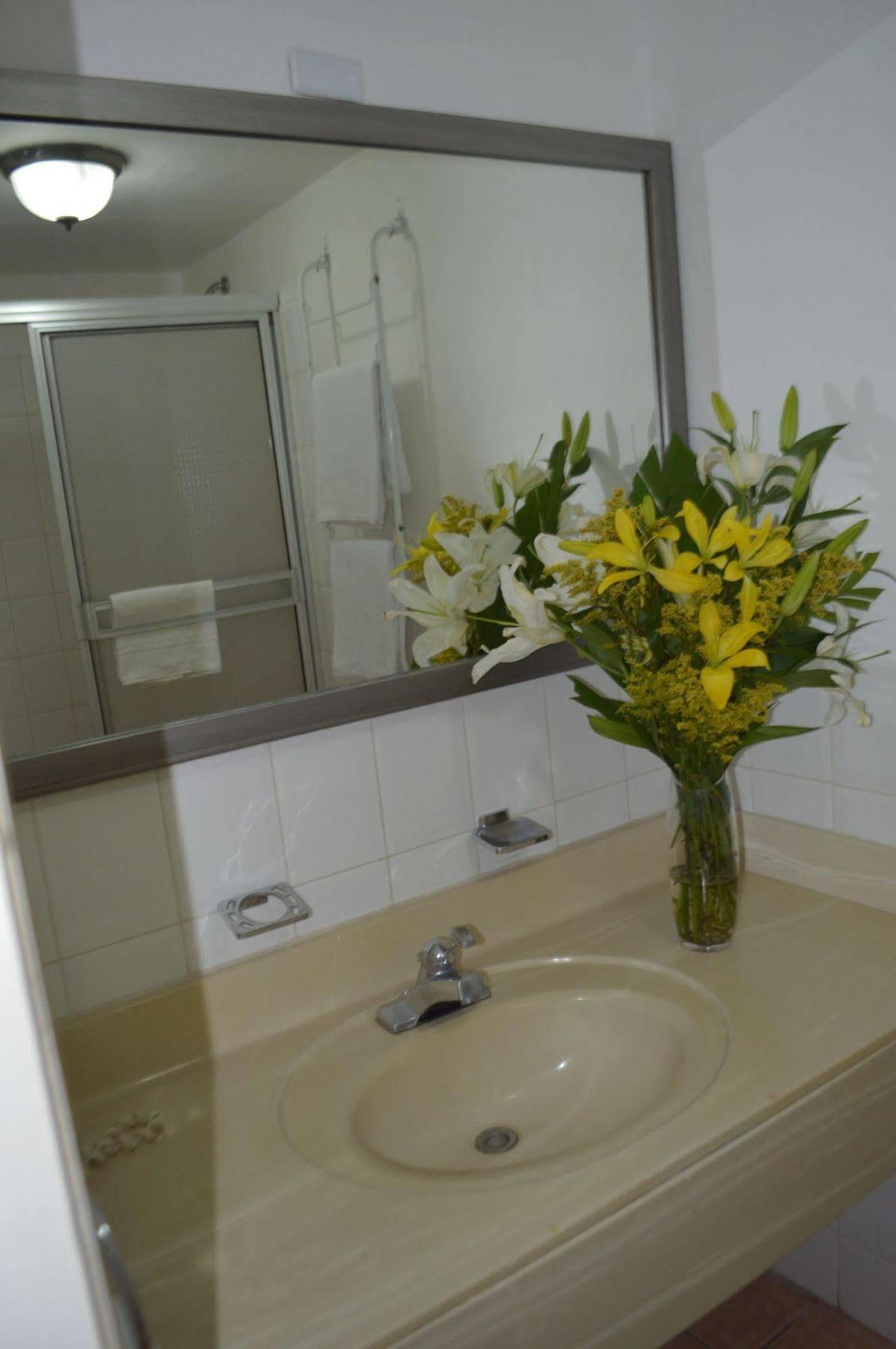 Hotel Casa Real Манагуа Экстерьер фото