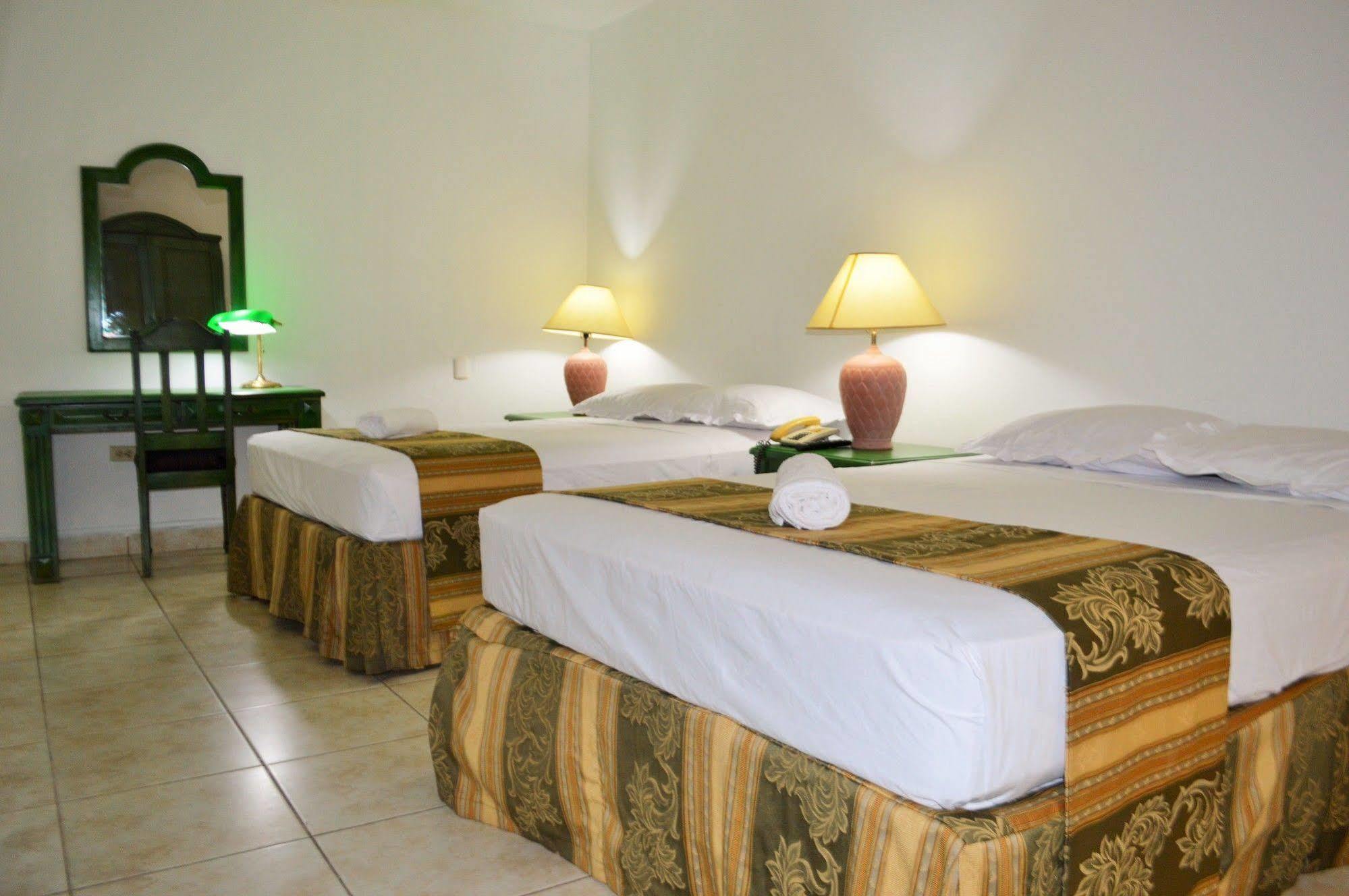 Hotel Casa Real Манагуа Экстерьер фото